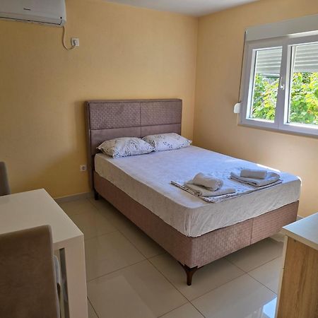 Apartman Tolosi Podgorica Ngoại thất bức ảnh