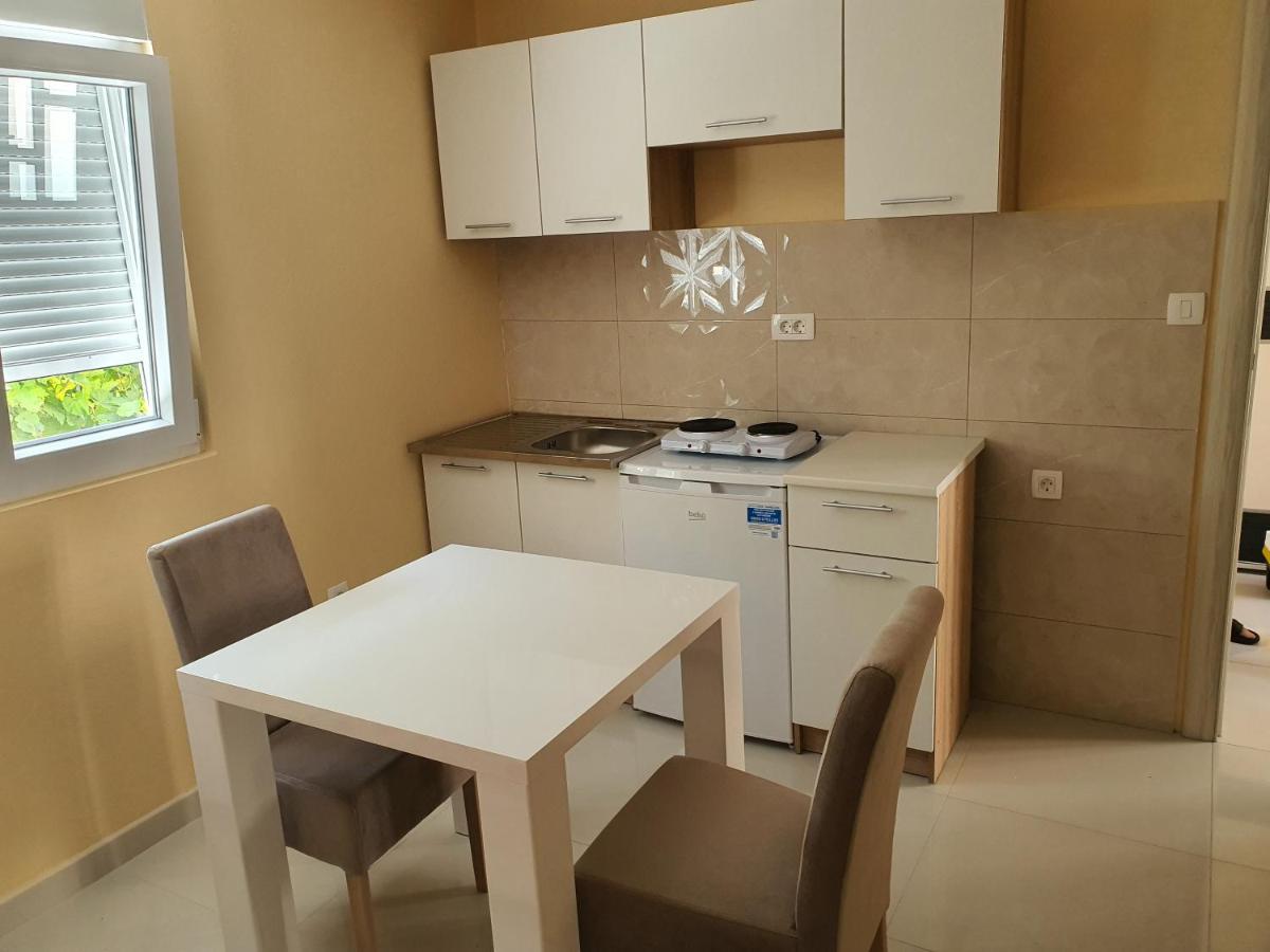Apartman Tolosi Podgorica Ngoại thất bức ảnh