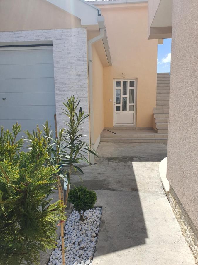Apartman Tolosi Podgorica Ngoại thất bức ảnh
