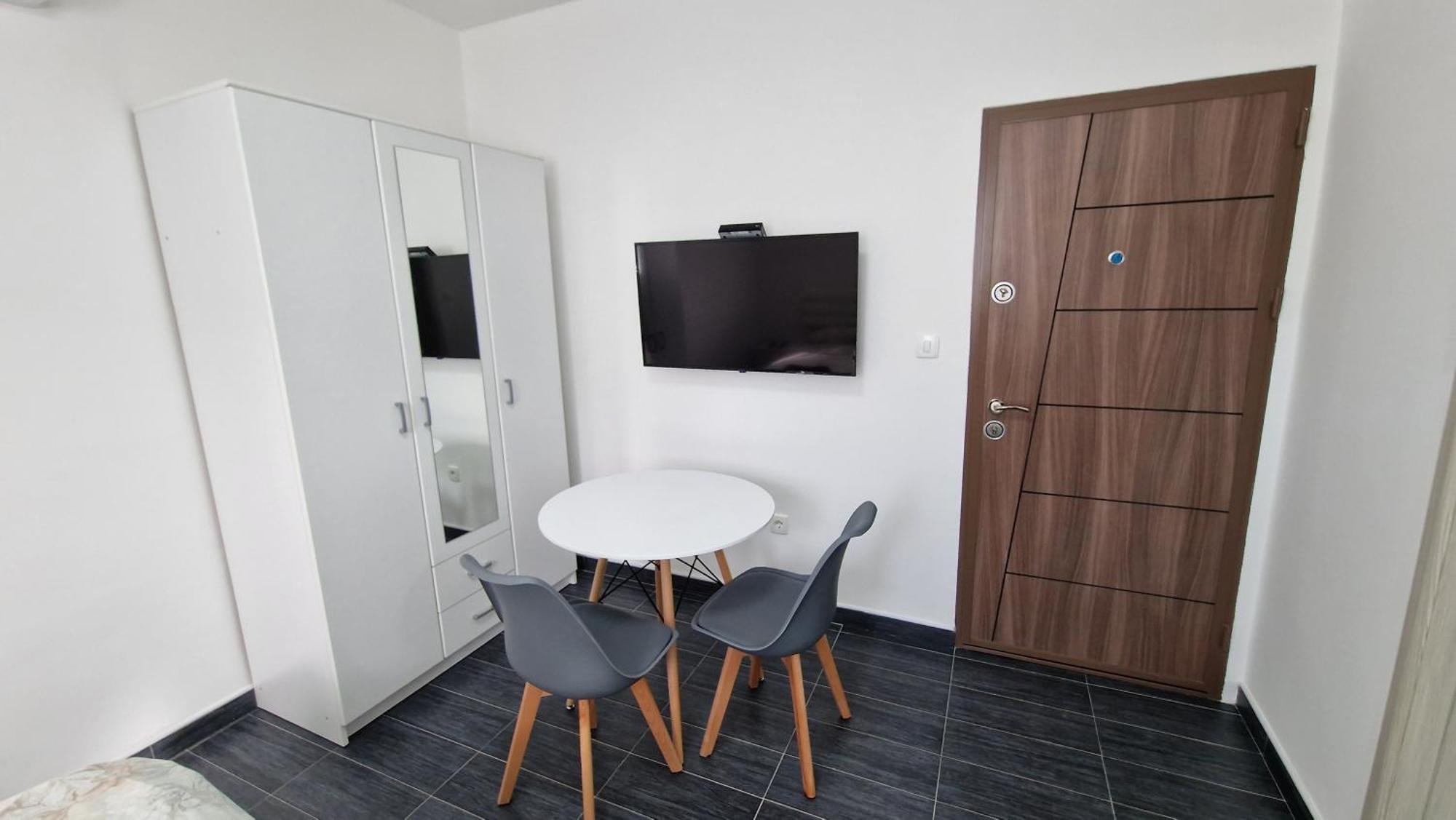 Apartman Tolosi Podgorica Ngoại thất bức ảnh